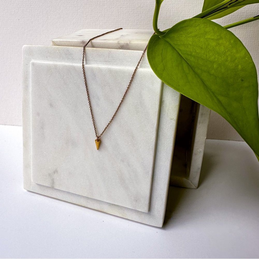 NWOT BaubleBar Gold Cone Layering Necklace